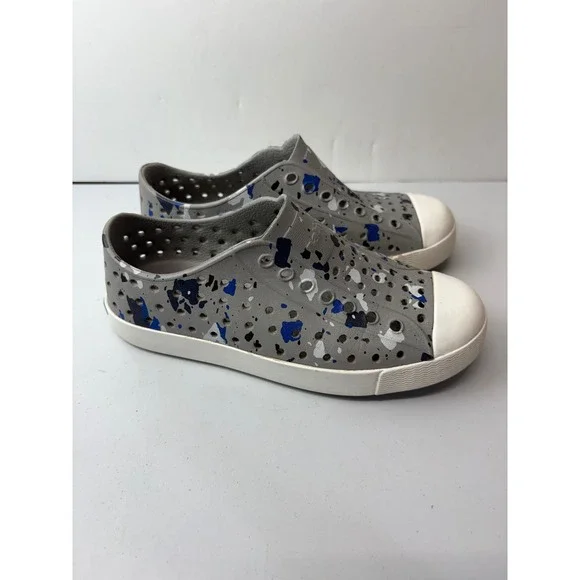 Native Jefferson Sneakers Kids Size C13 Grey Blue Paint Splatter Slip On Shoes - Picture 2 of 6